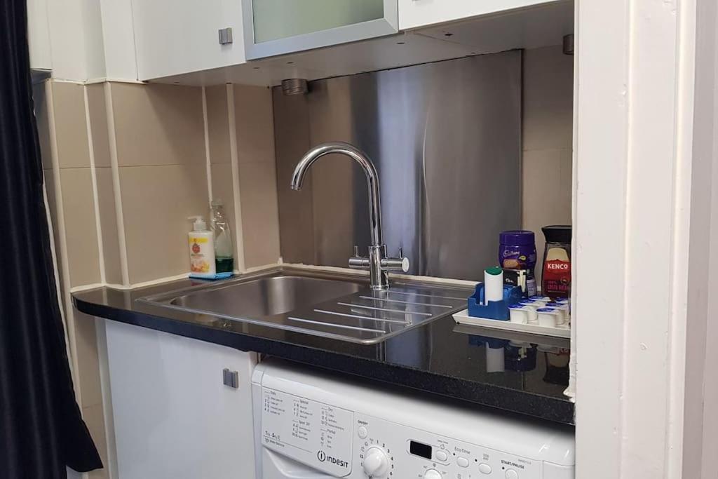 Studio Apt With Huge Balcony Near Oxford St - Marble Arch - Hydepark Londra Dış mekan fotoğraf